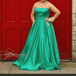Prom dress